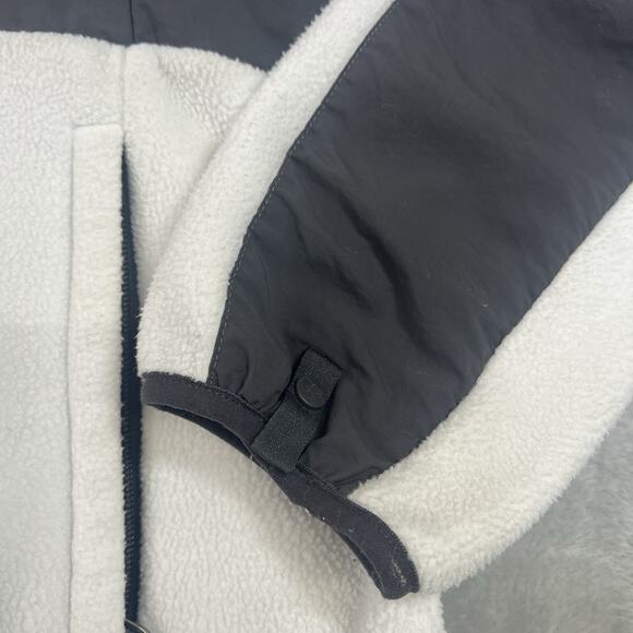 The North Face Polartec Classic White/Gray Fleece Jacket Size Large - Picture 3 of 9